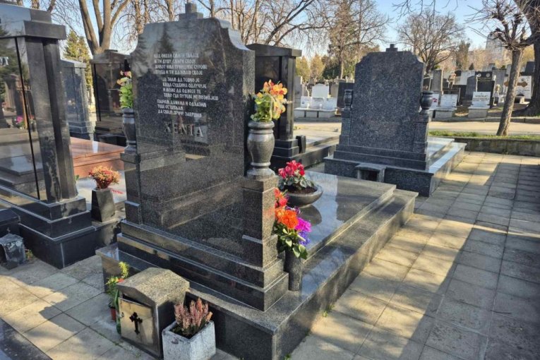 Večna kuća Ksenije Pajčin