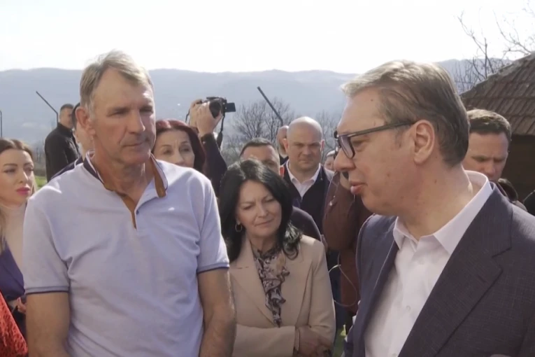 VUČIĆ U SEVOJNU! Predsednik najavio nove puteve i velike radove u ovom delu Srbije! (VIDEO)