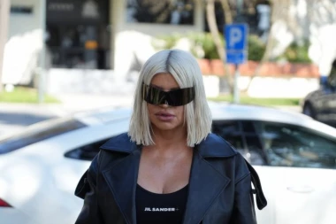 KO JE DEČKO DARE BUBAMARE? Svi su mislili da je moćni biznismen, otkrivena ISTINA!