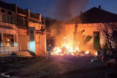POŽAR U CENTRU GRADA, NAJMANJE PETORO MRTVIH! (FOTO)