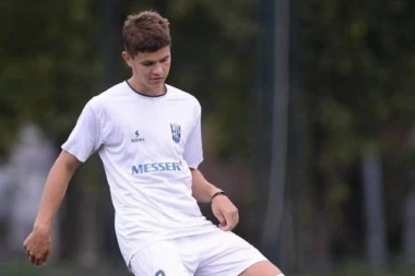 DERBI IZ SNOVA: Putovao 1.200 km, pa postigao gol - noć koju će Mitić pamtiti! (VIDEO)