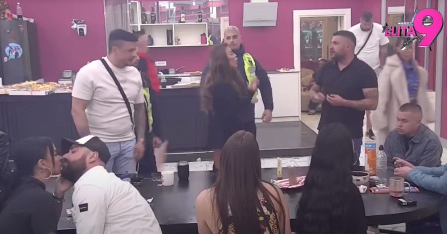 TOTALNI KARAMBOL U "ELITI 9", MAJA I ASMIN UDARILI NA SOFIJU I TERZU! Opšti haos zbog dece učesnika napravio RAT DO ISTREBLJENJA! (VIDEO)