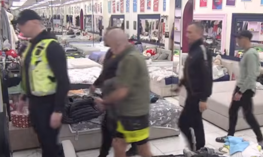 OBEZBEĐENJE HITNO GA HITNO IZVELO: Neviđena MAKLJAŽA u Eliti, PROGRAM obustavljen!