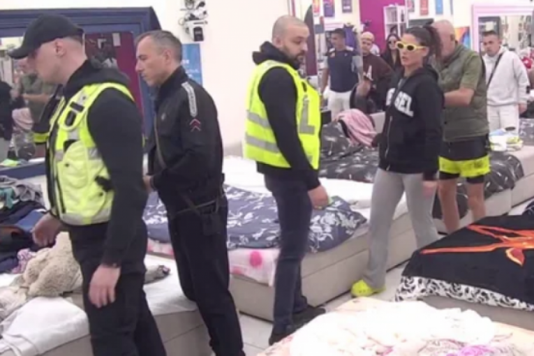 Bora Santana napao Boginju