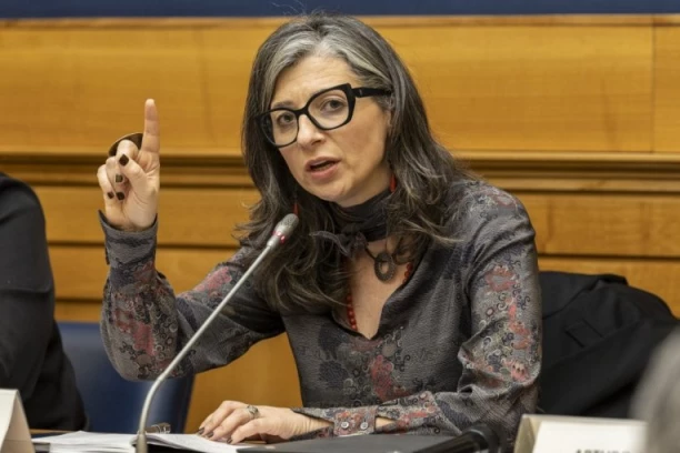 AMBASADA IZRAELA OŠTRO REAGOVALA NA DOLAZAK ALBANEZE U SRBIJU! Zvezda blokadera širi antisemitizam i podstiče govor mržnje!