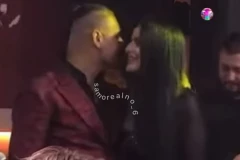 SNIMAK INDI ARADINOVIĆ I BORE SANTANE UGLEDAO SVETLOST DANA: Pevačica ušla u "Elitu", pa rasterala sve njegove devojke tada!