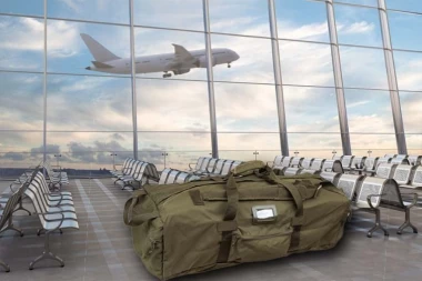 PRONAĐEN METAK KOD GLUMCA U TORBI! NA AERODROMU! Policija munjevitom brzinom reagovala!