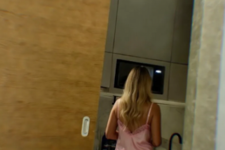 Svi se pitaju da li je Gastozova devojka prava