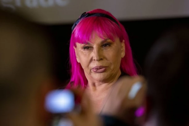 DA SE NAJEŽIŠ - ZBOG DETALJA O ZORICI BRUNCLIK PLAČE KOMPLETNA NACIJA: Pevačica prošla kroz agoniju tada, ove scene nikada neće zaboraviti!