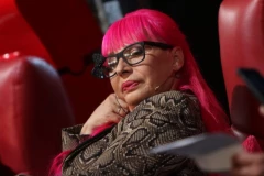 HITNE VESTI O STANJU ZORICE BRUNCLIK NAKON OPERACIJE, NAJBLIŽI SAOPŠTILI NOVE INFORMACIJE: Porodica je svim silama uz nju u najtežim trenucima! (VIDEO)