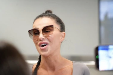 STANIJA DOBROJEVIĆ PROMENILA PLOČU! Svi su čekali njen ulazak u rijaliti, A STIGAO HLADAN TUŠ!