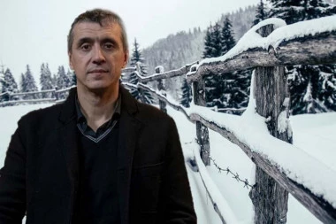 NA KORAK DO SMRTI! PEVAČ ZAMALO IZGUBIO ŽIVOT! Pršljen iskočio od siline pada, a fatalne posledice je dugo nosio sa sobom tada!