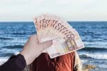 PLATA I DO 3.000 EVRA, A SMEŠTAJ BESPLATAN! Jadranska obala vapi za radnicima iz Srbije: Pogledajte spisak zarada, ova zanimanja su najplaćenija!