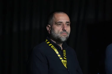 BLOKADER PREDRAG VOŠTINIĆ NAJAVIO "KRVOPROLIĆE" KAKO BI DOŠLI NA VLAST! Blokaderi sve priznali, izbore neće priznati ako izgube!