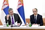 VUČIĆ U OBAVEZI DA ODREAGUJE U ROKU OD 72 SATA! Macut predložio raspuštanje skupštine - ovo je dalja procedura!