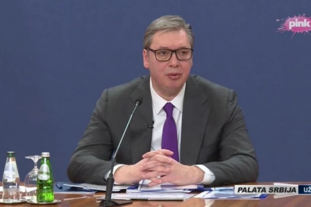 "MI ĆEMO NA ROK OD NEKOLIKO MESECI MORATI DA DONOSIMO BOLNE MERE!" Vučić: Položićemo sve račune građanima!