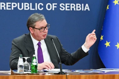 NEMA OGRANIČENJA NA KUPOVINU GORIVA! Vučić istakao da Srbija neće uvesti mere koje imaju neke zemlje u regionu!