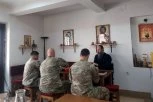 AMERIČKI VOJNICI KFOR-a SVE ČEŠĆE PRONALAZE PUT KA PRAVOSLAVLJU: Jedan već zakazao krštenje u srpskom manastiru, vladika Ilarion razgovarao sa još trojicom