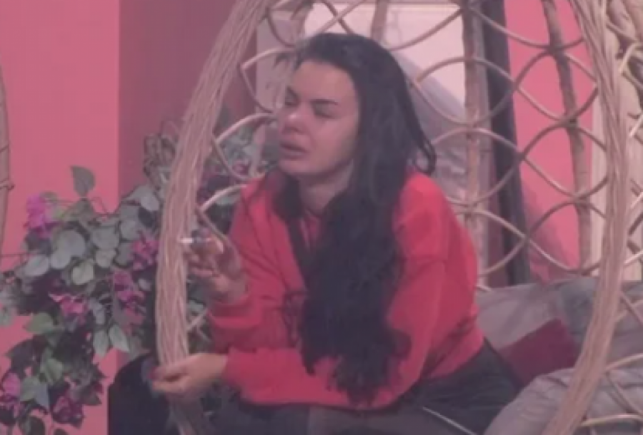 ANITA STANOJLOVIĆ U LOŠEM STANJU: Objavljen snimak sa KAMERE, uznemirujući kadar se deli munjetivom brzinom! (VIDEO)