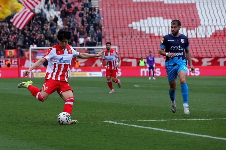 POČINJE UTAKMICA: Crvena zvezda traži osvetu protiv Radničkog!