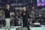CELA ESTRADA UZ VUČIĆA! Poznati podržali predsednika na NAJGRANDIOZNIJEM SKUPU U BEOGRADU! (GALERIJA)