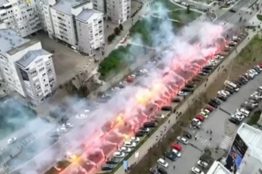 BAKLJE GORE, 2.000 BAJKERA GA PRATI! Pogledajte veličanstveni dolazak Vučića u Arenu! (FOTO, VIDEO)