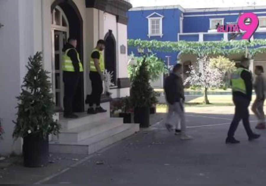 POMAHNITALI BORA SANTANA NAPRAVIO LOM U ŠIMANOVCIMA! Lete stvari po imanju, PRODUKCIJA POKENULA MERE! (GALERIJA)