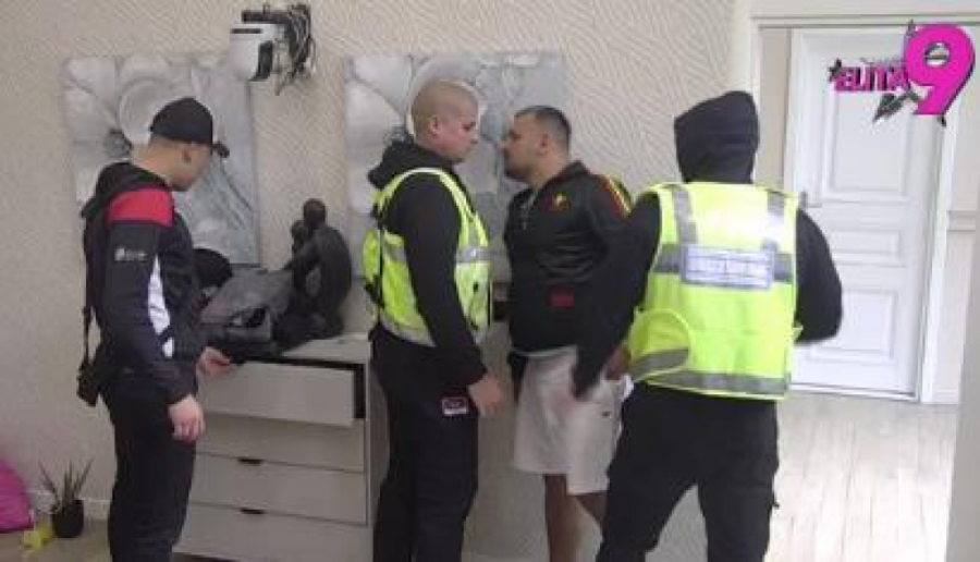 POMAHNITALI BORA SANTANA NAPRAVIO LOM U ŠIMANOVCIMA! Lete stvari po imanju, PRODUKCIJA POKENULA MERE! (GALERIJA)