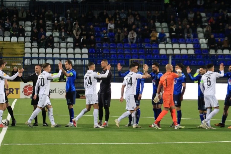 PARTIZAN NAPADA SVIM SILAMA! Crno-beli gube u Lučanima, domaćin igra s igračem manje!