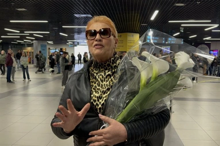 "MNOGO MI JE ŽAO, ČULA SAM..." Ćana se slomila na Vesti o Zotici Brunclik, evo da li se čula sa Kemišom! (VIDEO)