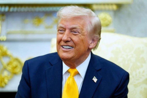 "OVO BI MOGLO DA BUDE ZLATNO DOBA BLISKOG ISTOKA!" Tramp se ponovo OGLASIO nakon primirja s Iranom, imao je samo OVO da poruči!