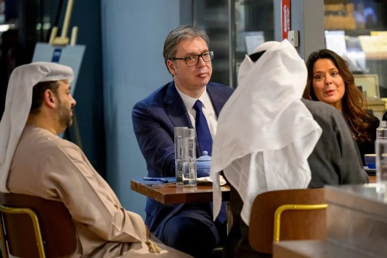UDARNO! Vučić u iznenadnoj poseti Ujedinjenim Arapskim Emiratima! (FOTO)