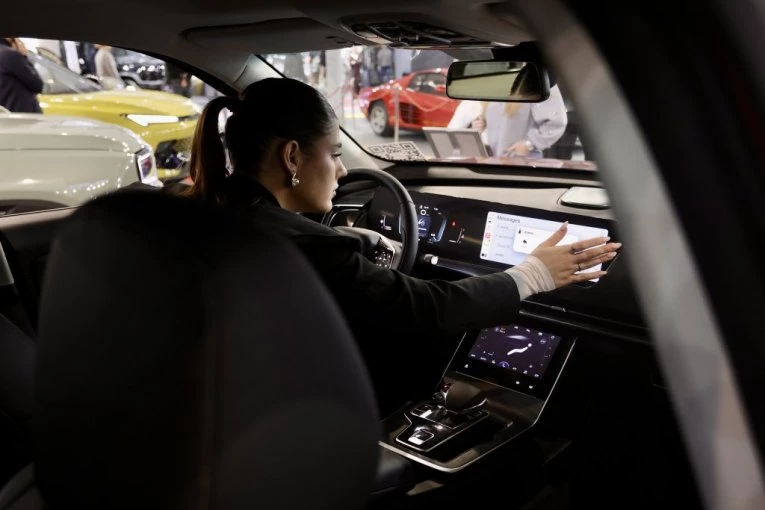 OVO JE NAJJEFTINIJI AUTOMOBIL NA SAJMU U BEOGRADU: Udoban i ekonomičan - evo koliko košta!