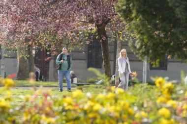 SUNCE NA POČETKU NEDELJE! Ovo je današnja vremenska prognoza - TEMPERATURA ČAK DO 25 STEPENI!