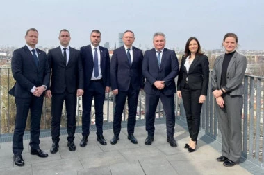 ISTORIJSKI ISKORAK SRPSKE POLICIJE! MUP prvi put preuzima lidersku ulogu protiv sajber kriminala i mafije!