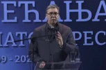 DAN SEĆANJA NA ŽRTVE NATO AGRESIJE! Predsednik Vučić se obraća okupljenima u Vranju: "Rane i dalje krvare, kao da je juče sve bilo!" (FOTO, VIDEO)