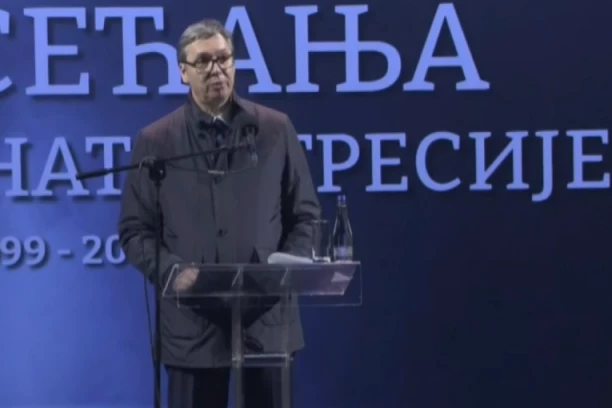 DAN SEĆANJA NA ŽRTVE NATO AGRESIJE! Predsednik Vučić se obraća okupljenima u Vranju: "Rane i dalje krvare, kao da je juče sve bilo!" (FOTO, VIDEO)