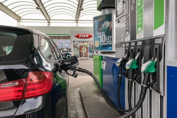 STIGLE NOVE CENE GORIVA: Ovoliko ćemo plaćati benzin i dizel narednih 7 dana!