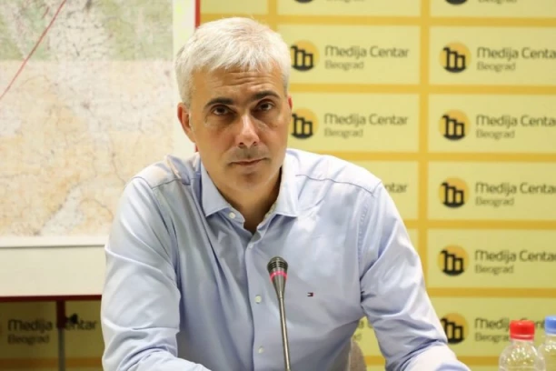 "CRTA KOMUNICIRALA S GRUPAMA MLADIH OD 16 DO 22 GODINE" Aleksandar Jerković ukazao na nepravilnosti, pa upozorio