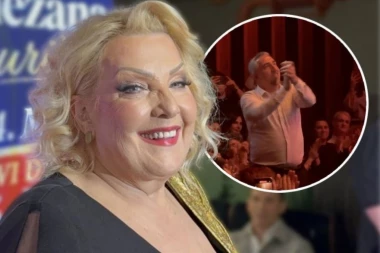 PREKINUT KONCERT SNEŽANE ĐURIŠIĆ! O potezu muškarca iz publike svi bruje, PEVAČICA VAN SEBE! (VIDEO)