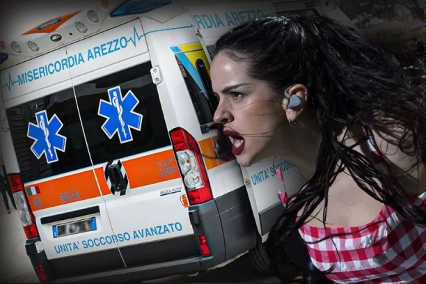 OTROVANA PEVAČICA: Prekinut koncert, hitno prevezena u bolnicu (VIDEO)