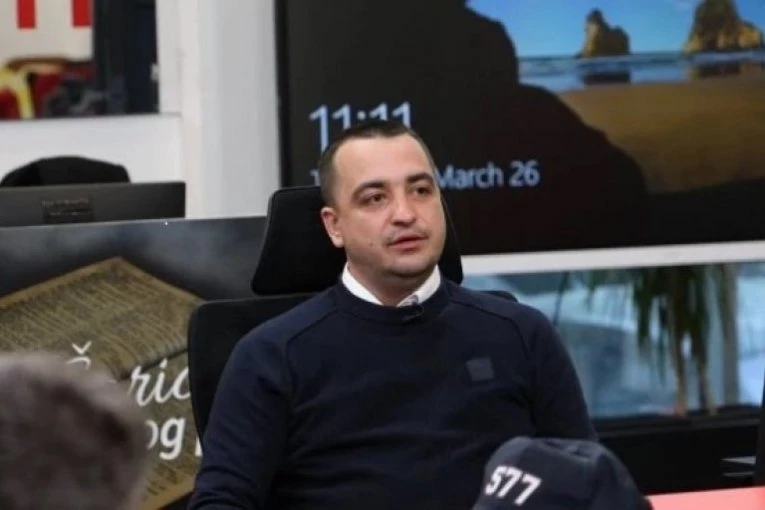 "ZABRINUT SAM ZA SVOJU PORODICU" Đorđu Prokiću zapaljen automobil ispred kuće u Aranđelovcu: Znam iz koje se kuhinje ovo zakuvalo!