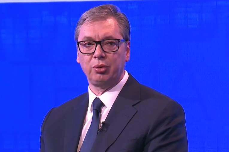 "BOR JE BIO U DUBIOZI OD MILIJARDU I 200 MILIONA EVRA, A DANAS SE LJUDI VRAĆAJU!" Vučić na TV Prva o spasavanju istoka Srbije: Neki su besni jer su izgubili privilegije i kombinacije!