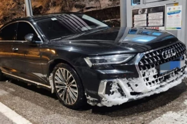 U AUDIJU BELORUSKOG POČASNOG KONZULATA PRONAĐEN PIŠTOLJ I MUNICIJA! Sumnja se da su hteli da ubiju visokog funkionera!