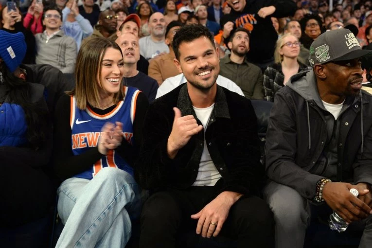 Tejlor Lautner čeka dete sa Tejlor Lautner