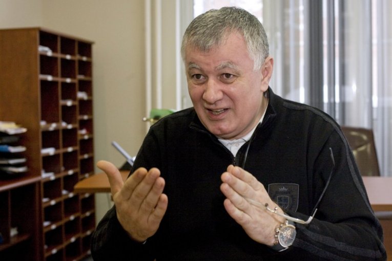 "LAST FAREWELL..."! Family bids a moving farewell to the famous businessman Miša Omega