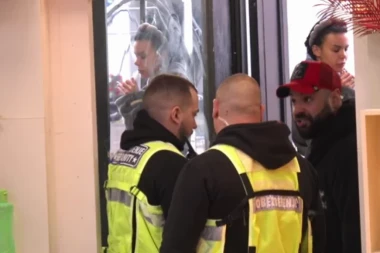 VODITELJKA UNELA LOŠE VESTI ZA LUKU VUJOVIĆA: Napušta HITNO Belu kuću, TRUDNA Anita neće moći da ga vidi!