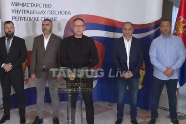 ISPOD PROZORA SA KOGA JE PALA DEVOJKA ZATEKLI SMO KUTIJU! MUP o tragediji na Filozofskom fakultetu u Beogradu!