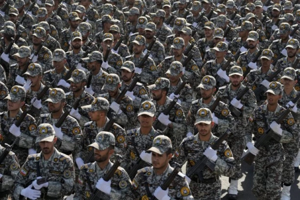 VOJNICI DIŽU RUKE OD SLUŽBE! Raspituju se kako što pre da dobiju otpust, OVO je glavni razlog haosa