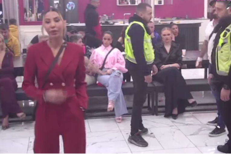 Aneli Ahmić i Luka Vujović u svađi